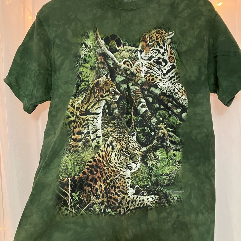 The mountain leopard shirt